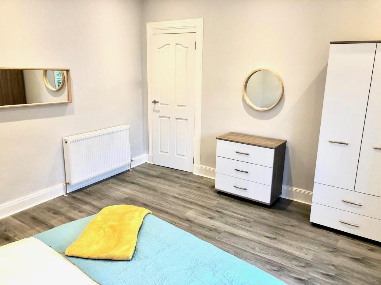 Byevo Almar Villa - Close To City And Airport - Perfect For Contractors Or Large Groups 글라스고 외부 사진